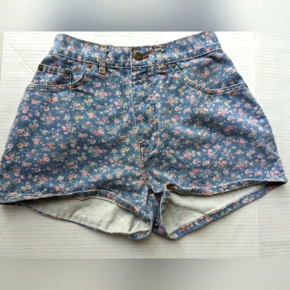 La Griffe Pants - La GRIFFE VINTAGE COTTON HIGH-RISE DENIM-LIKE PINK FLORAL SHORTS SIZE 7 (S/M)